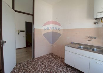 Cucina - Trilocale via Bellini, Cadorago - foto 14