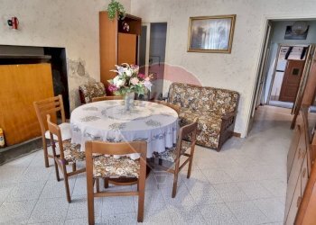 Sala da pranzo - Independent house via Allio
 
8, Alta Valle Intelvi - photo 3