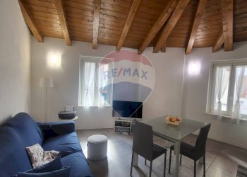 Sala da pranzo - Two-room apartment via Contrada Grande
 
6, Casnate con Bernate - photo 1