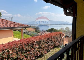 Balcone - Quadrilocale Piazza Cavour
 
5, Eupilio - foto 3