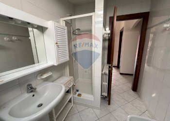 Bagno - Quadrilocale Piazza Cavour
 
5, Eupilio - foto 14