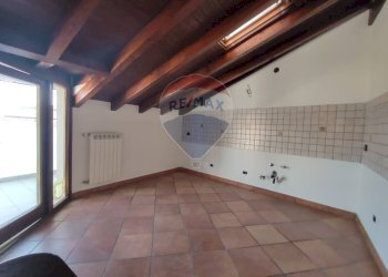 Stanza vuota - Attico via san martino, Cadorago - foto 9