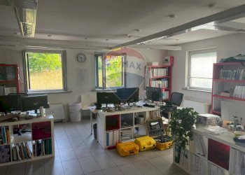 Ufficio - Office Via Lungolago di Calcinate
 
88, Varese - photo 9