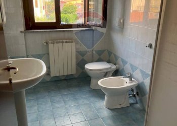 Bagno - Bilocale VIA SAN CANDIDO
 
10, Busto Arsizio - foto 9