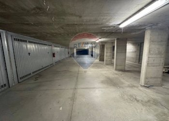 Parcheggio - Box Lungolago di Calcinate
 
88, Varese - foto 1