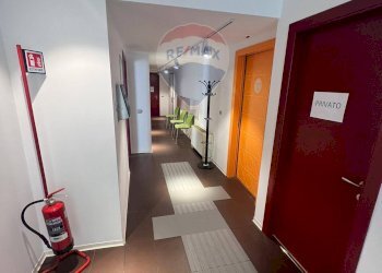 Ricezione / Lobby - Negozio Via Lungolago di Calcinate
 
88, Varese - foto 5