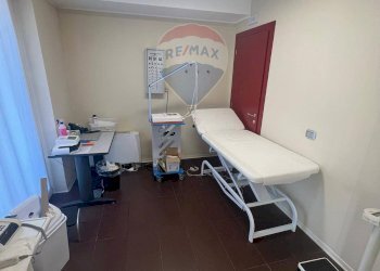 Camera / camera da letto - Negozio Via Lungolago di Calcinate
 
88, Varese - foto 14