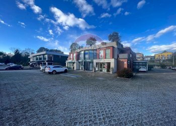 Casa all\'aperto - Negozio Via Lungolago di Calcinate
 
88, Varese - foto 30