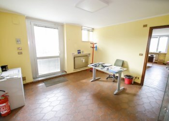 Foto 11 - Ufficio Via Garrone
 
3, San Benigno Canavese - foto 11