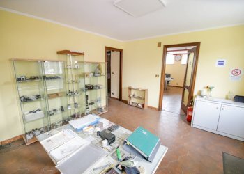 Foto 13 - Ufficio Via Garrone
 
3, San Benigno Canavese - foto 13