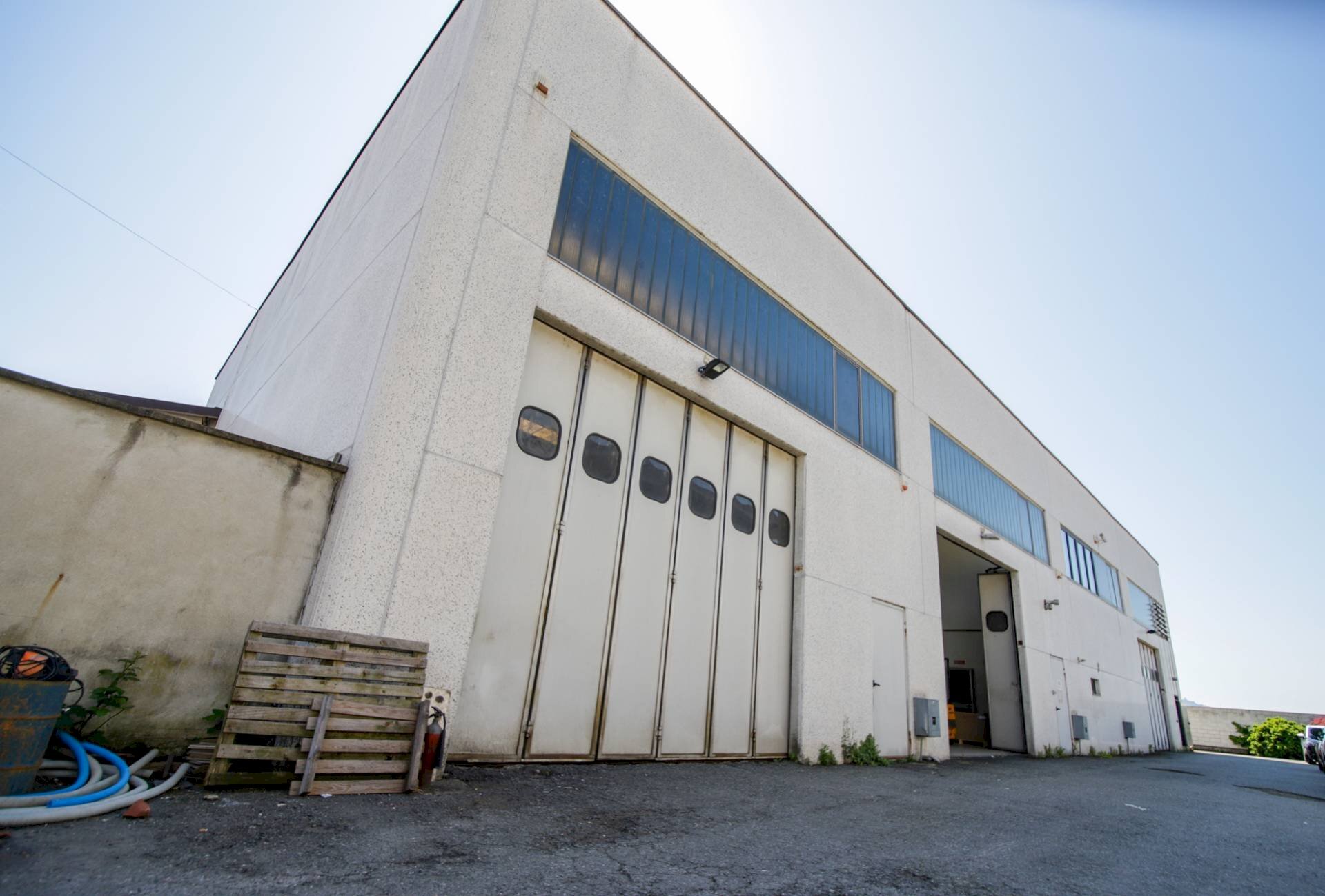 Foto 1 - Capannone Via Brandizzo
 
252, Volpiano - foto 1