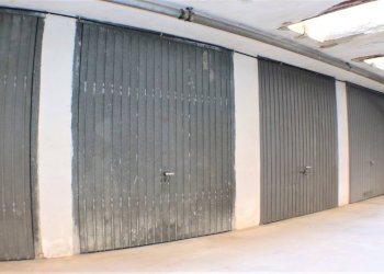 Foto 1 - Box Via Lombardore
 
65, Leini - foto 1