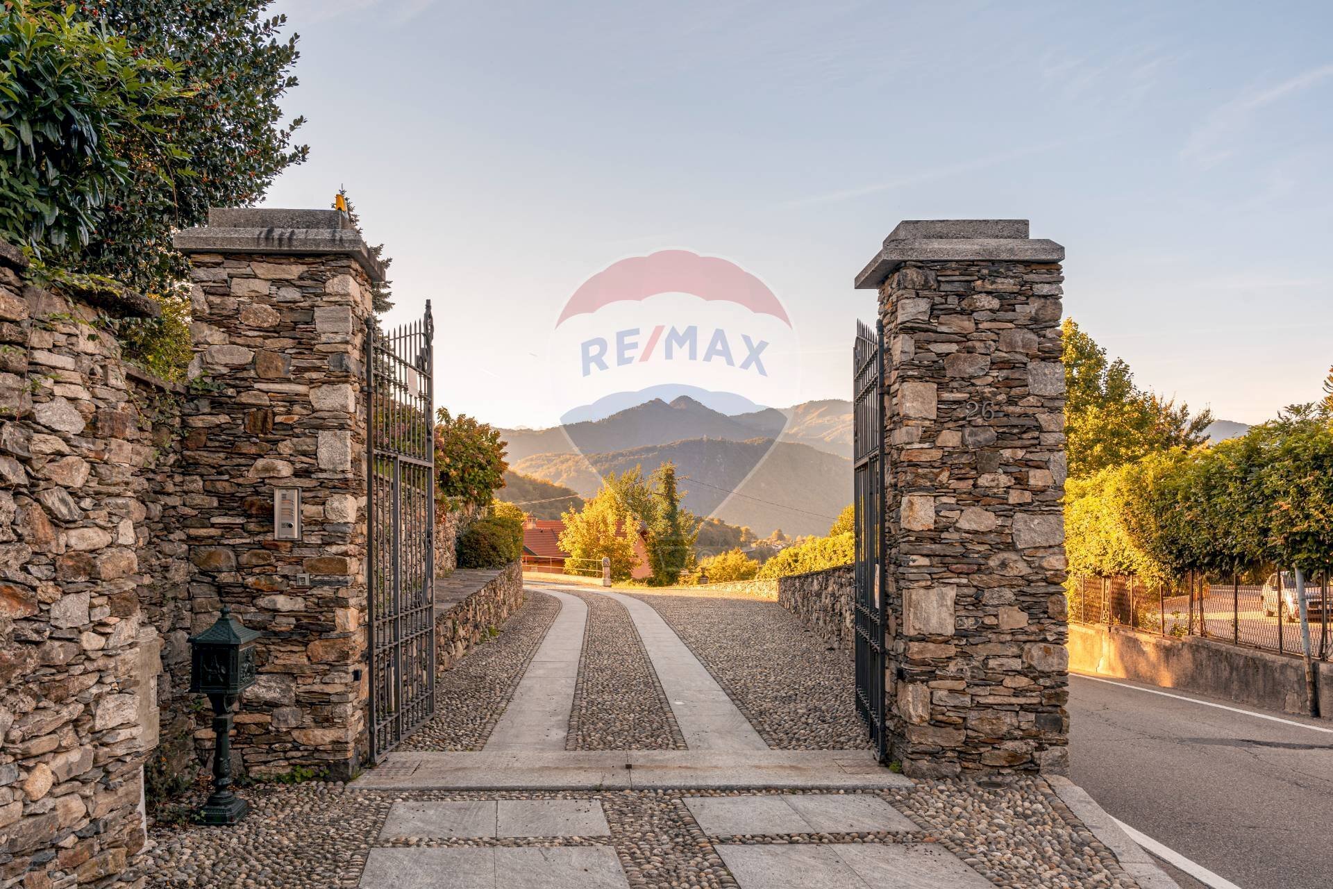 Edificio all\'aperto - Villa Orta San Giulio - photo 2