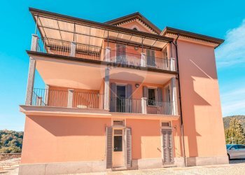 Edificio all\'aperto - Villa Orta San Giulio - foto 56