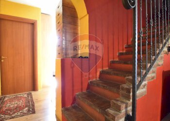 Scale - Villa via Cordona
 
12, Agrate Conturbia - foto 11