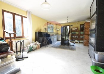 Soggiorno - Villa via Cordona
 
12, Agrate Conturbia - foto 12