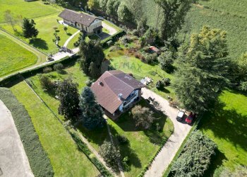 Casa all\'aperto - Villa via Cordona
 
12, Agrate Conturbia - foto 29