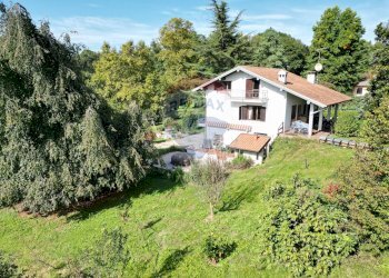 Casa all\'aperto - Villa via Cordona
 
12, Agrate Conturbia - foto 31