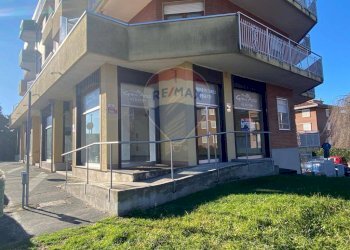 Edificio all\'aperto - Negozio VIA GALILEO GALILEI
 
4, Somma Lombardo - foto 3