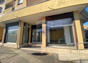 Edificio all\'aperto - Negozio VIA GALILEO GALILEI
 
4, Somma Lombardo - foto 8