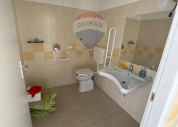 Bagno - Negozio VIA GALILEO GALILEI
 
4, Somma Lombardo - foto 9