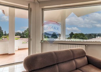 Balcone - Villa via Sempione
 
155, Meina - foto 20