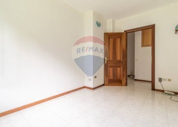 Stanza vuota - Villa via Sempione
 
155, Meina - foto 32