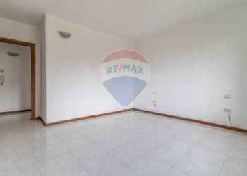 Stanza vuota - Villa via Sempione
 
155, Meina - foto 35