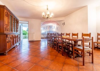 Sala da pranzo - Villa via Sempione
 
155, Meina - foto 42