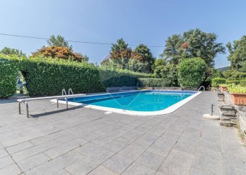 Piscina - Villa Via C. Davicini
 
171/A, Lesa - foto 17