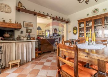 Sala da pranzo - Villa Via C. Davicini
 
171/A, Lesa - foto 34