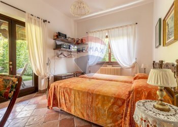 Camera / camera da letto - Villa Via C. Davicini
 
171/A, Lesa - foto 41