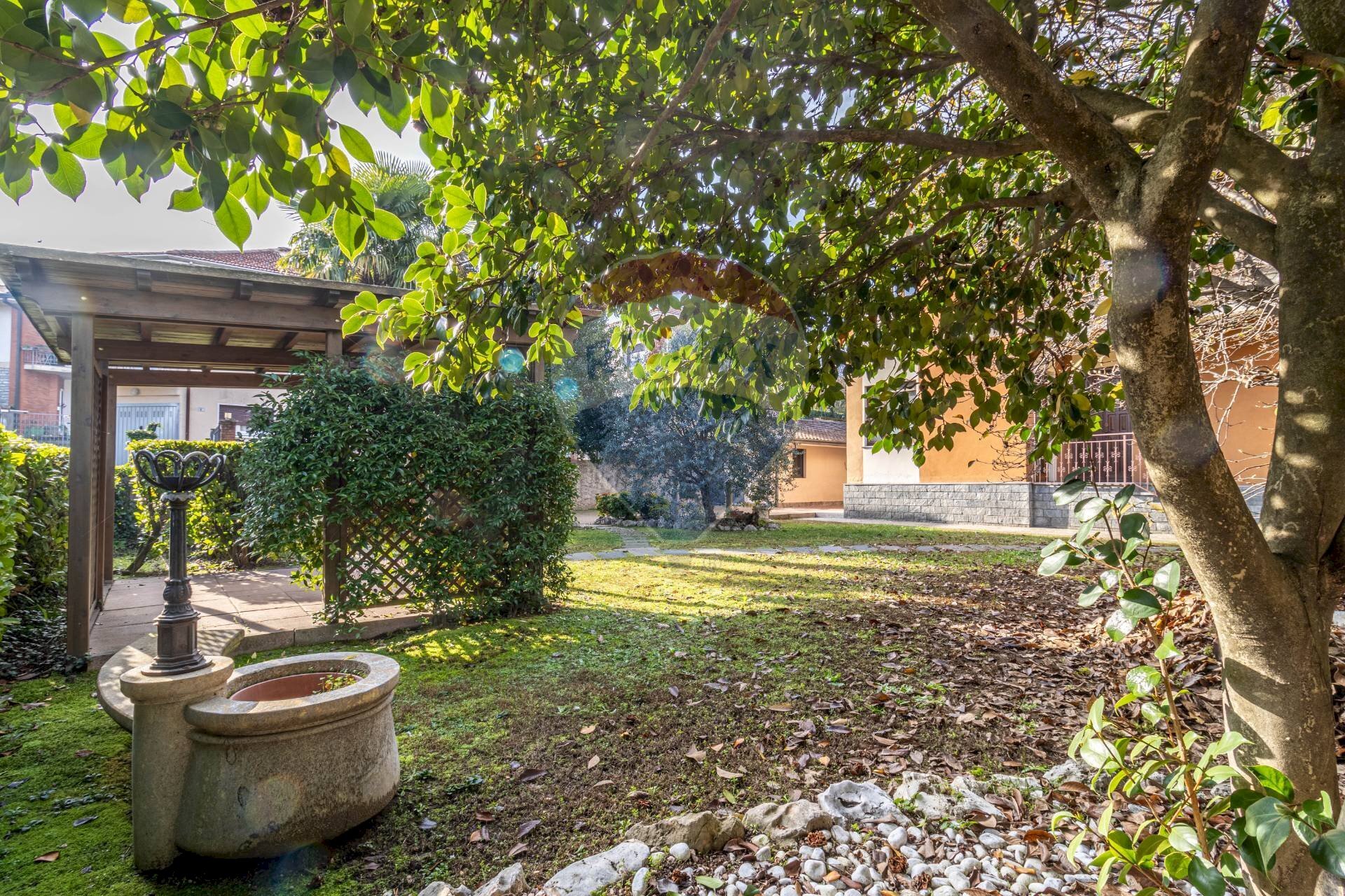 Giardino - Semi-detached house Via Ticino
 
6, Varallo Pombia - photo 3