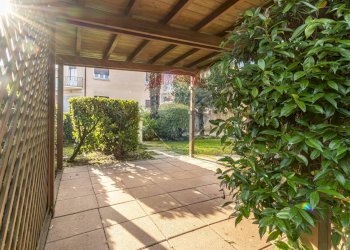 Terrazza - Casa semi indipendente Via Ticino
 
6, Varallo Pombia - foto 4