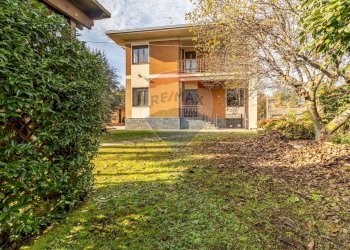 Casa all\'aperto - Casa semi indipendente Via Ticino
 
6, Varallo Pombia - foto 5