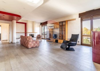 Soggiorno - Casa semi indipendente Via Ticino
 
6, Varallo Pombia - foto 11