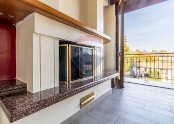 Terrazza - Casa semi indipendente Via Ticino
 
6, Varallo Pombia - foto 13