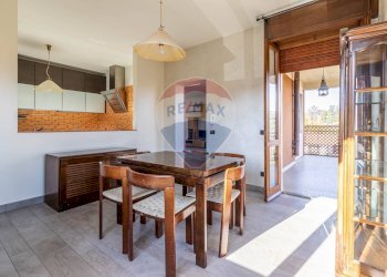 Sala da pranzo - Casa semi indipendente Via Ticino
 
6, Varallo Pombia - foto 17