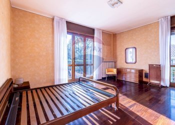 Camera / camera da letto - Casa semi indipendente Via Ticino
 
6, Varallo Pombia - foto 25