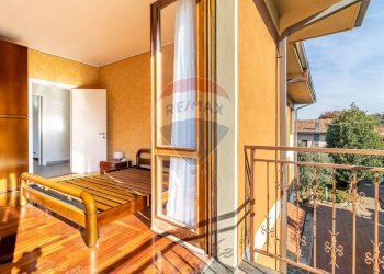 Balcone - Casa semi indipendente Via Ticino
 
6, Varallo Pombia - foto 28