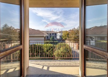 Balcone - Casa semi indipendente Via Ticino
 
6, Varallo Pombia - foto 33