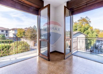 Balcone - Casa semi indipendente Via Ticino
 
6, Varallo Pombia - foto 35