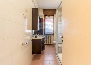 Bagno - Casa semi indipendente Via Ticino
 
6, Varallo Pombia - foto 38