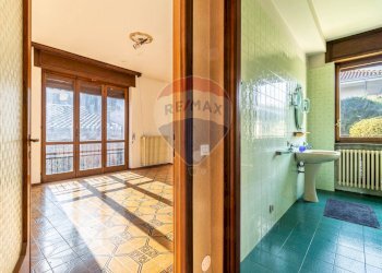 Bagno - Casa semi indipendente Via Ticino
 
6, Varallo Pombia - foto 51