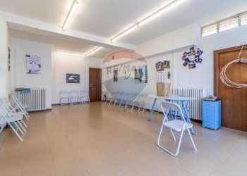 Sala da pranzo - Casa semi indipendente Via Ticino
 
6, Varallo Pombia - foto 66