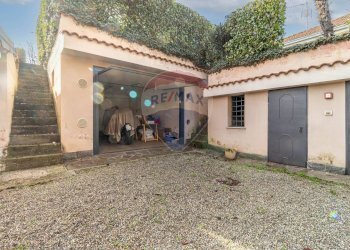 Casa all\'aperto - Casa semi indipendente Via Ticino
 
6, Varallo Pombia - foto 72