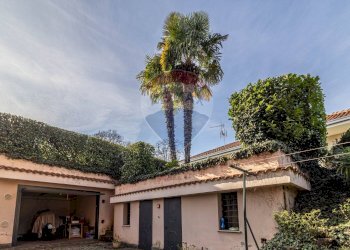 Casa all\'aperto - Casa semi indipendente Via Ticino
 
6, Varallo Pombia - foto 80