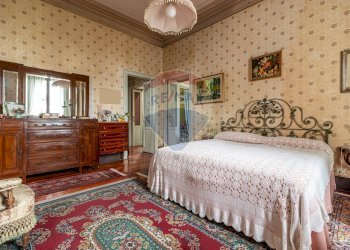 Camera / camera da letto - Villa Lesa - foto 41