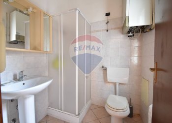 Bagno - Commercial Premises via vittorio Veneto
 
5, Divignano - photo 13