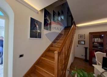 Scale - Villa Via Borgata San Quirico
 
20, Domodossola - foto 13